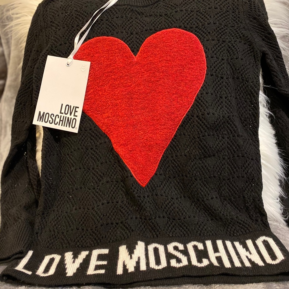 Brand new never worn moschino sweater size small
